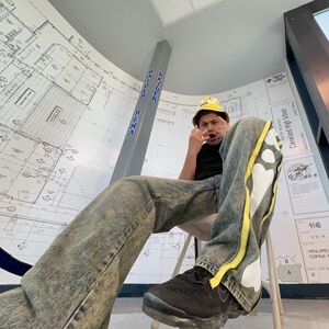 Meet your Posher, Lebron